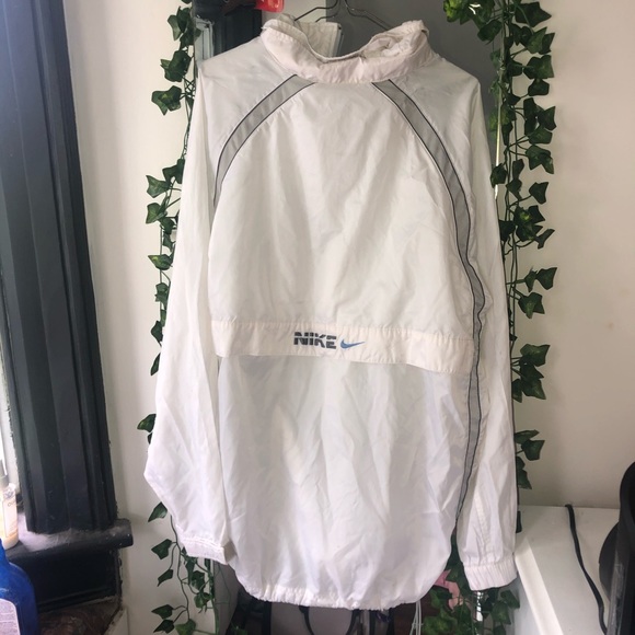 Vintage 90’s Nike Windbreaker🤍🖤 - Picture 3 of 5